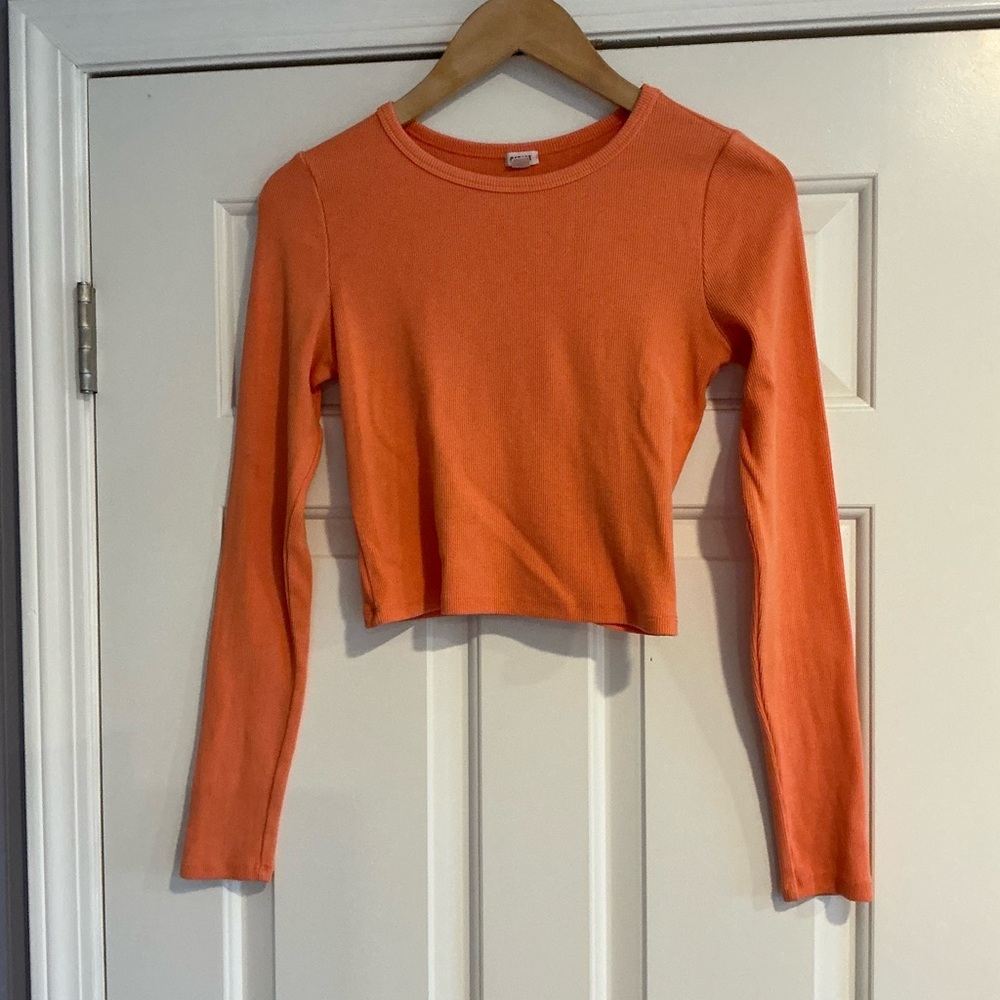 Garage Coral Ribbed Long Sleeve Cropped Top M